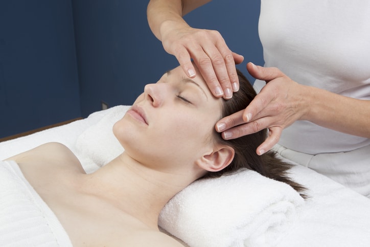 Headaches, Migraines, and Massage: A Hands-On Solution 